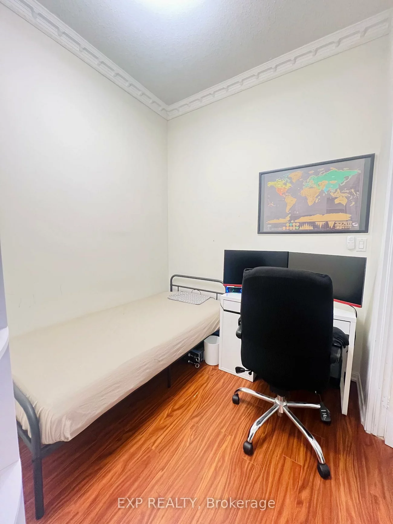 23, Lorraine, Willowdale West, Toronto