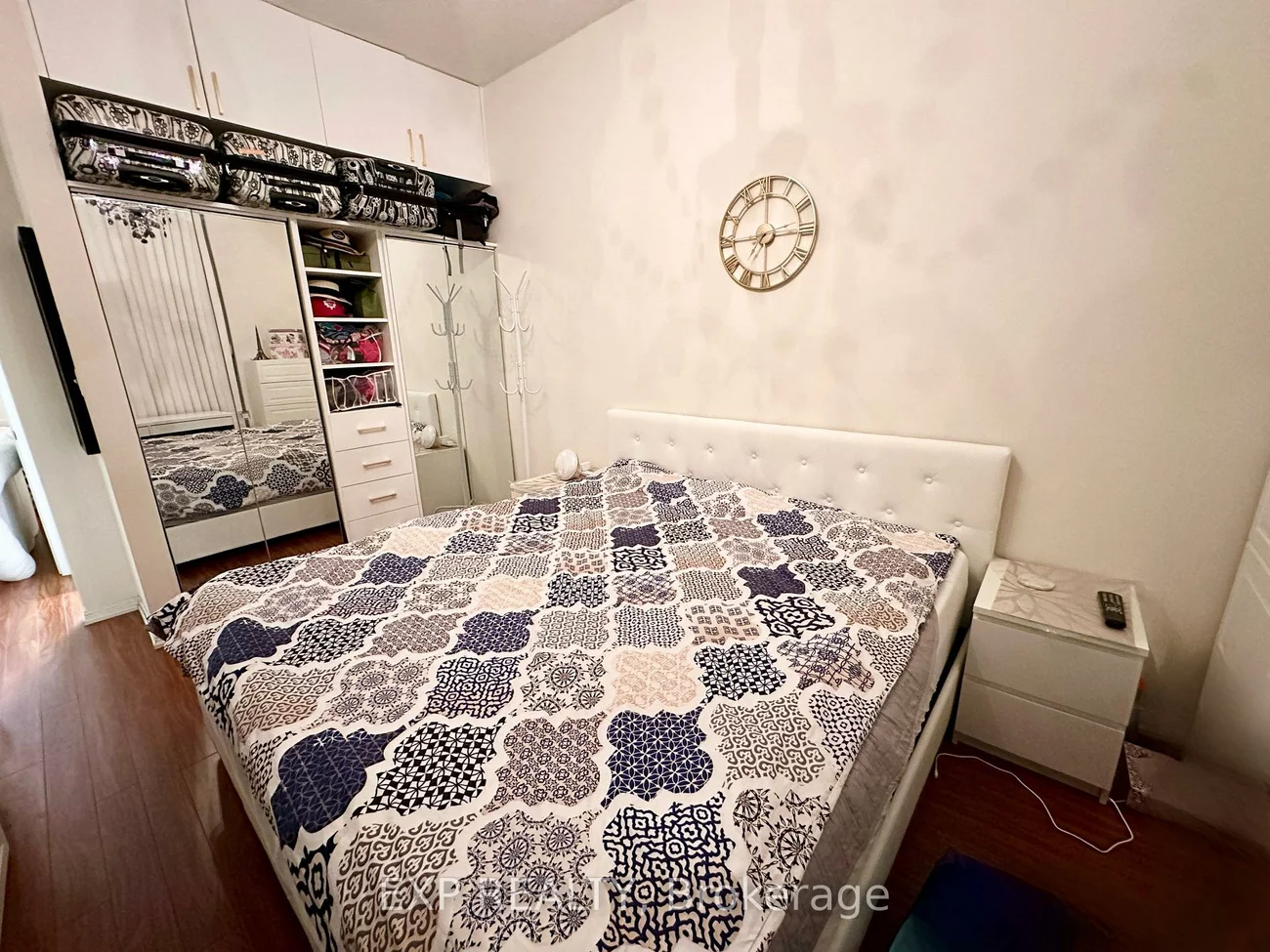 23, Lorraine, Willowdale West, Toronto