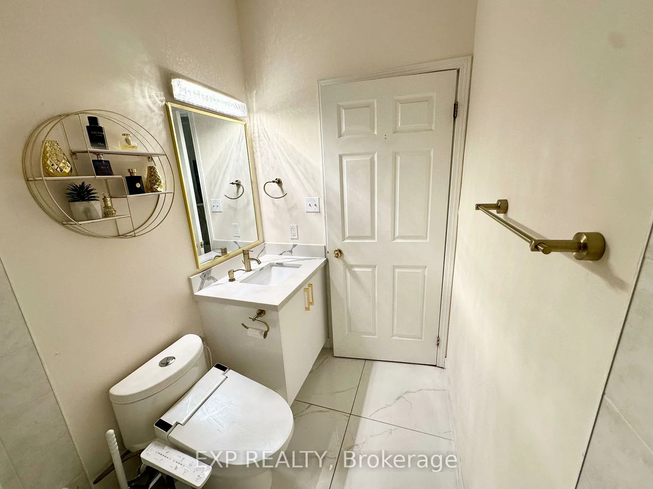 23, Lorraine, Willowdale West, Toronto