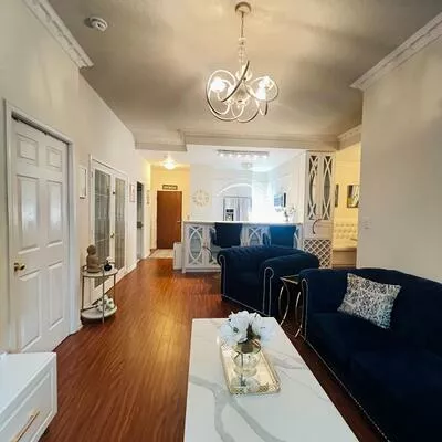 23, Lorraine, Willowdale West, Toronto