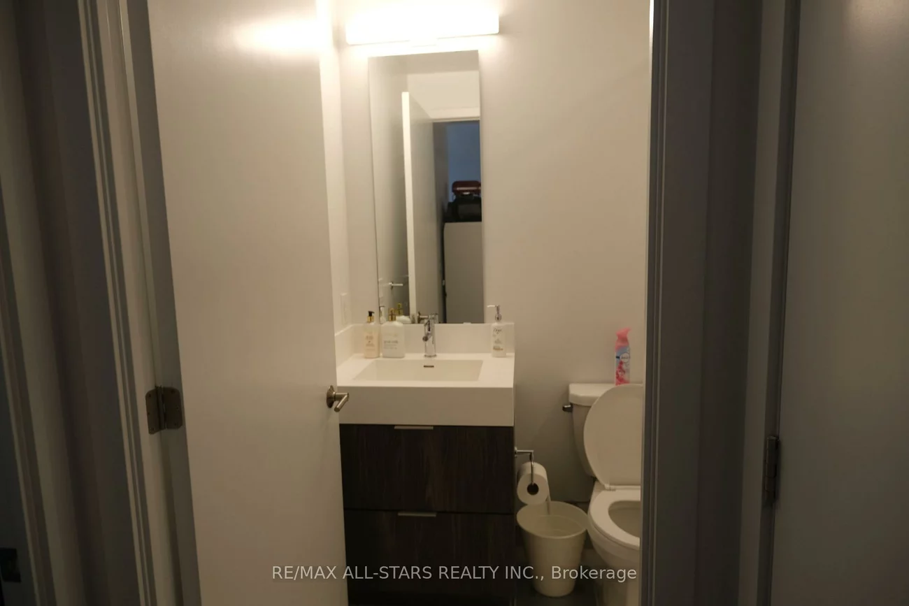 130, River, Regent Park, Toronto