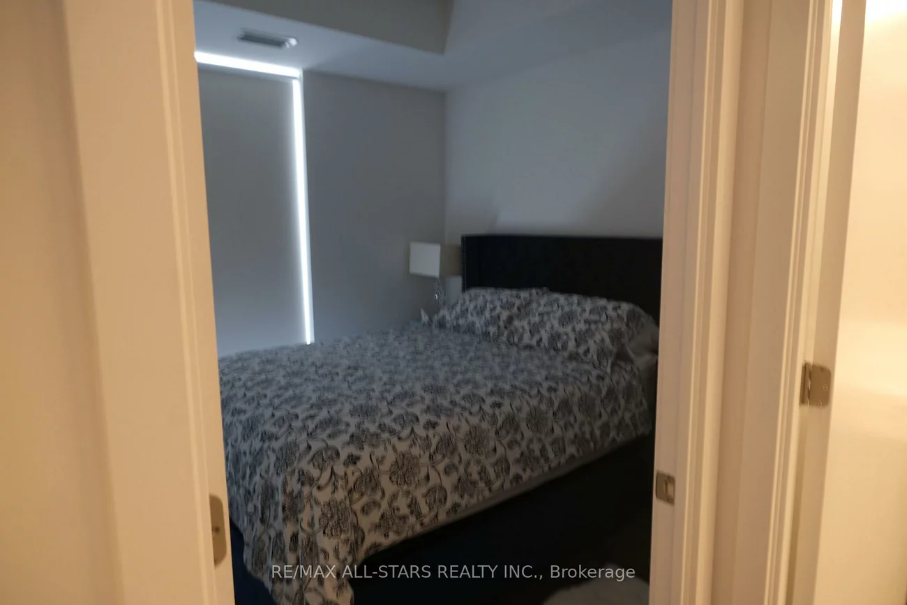 130, River, Regent Park, Toronto