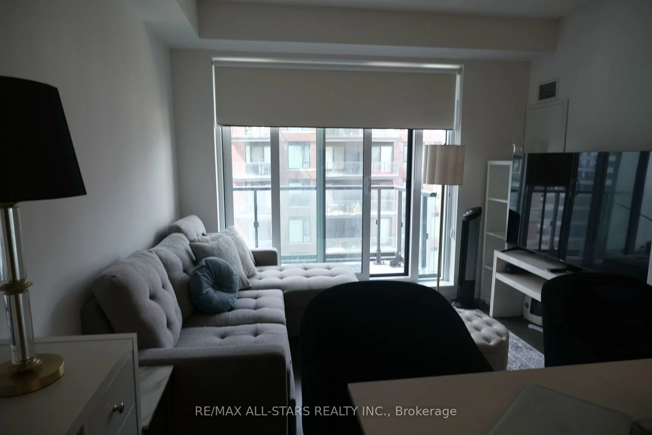 130, River, Regent Park, Toronto