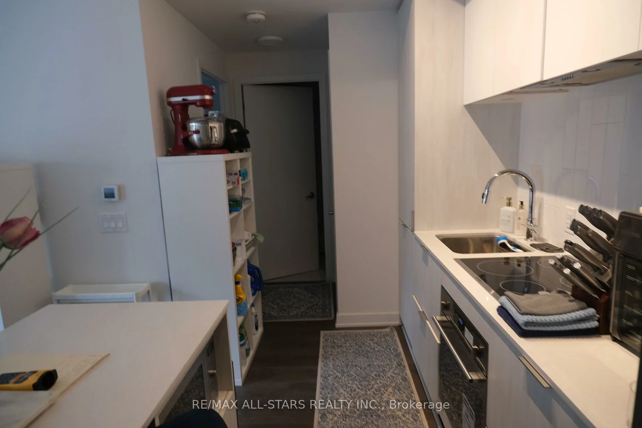 130, River, Regent Park, Toronto