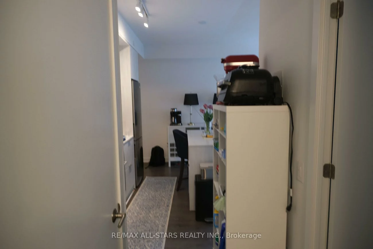 130, River, Regent Park, Toronto