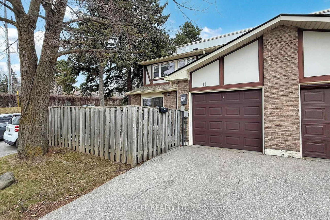 11, Sand Fernway, Don Valley Village, Toronto