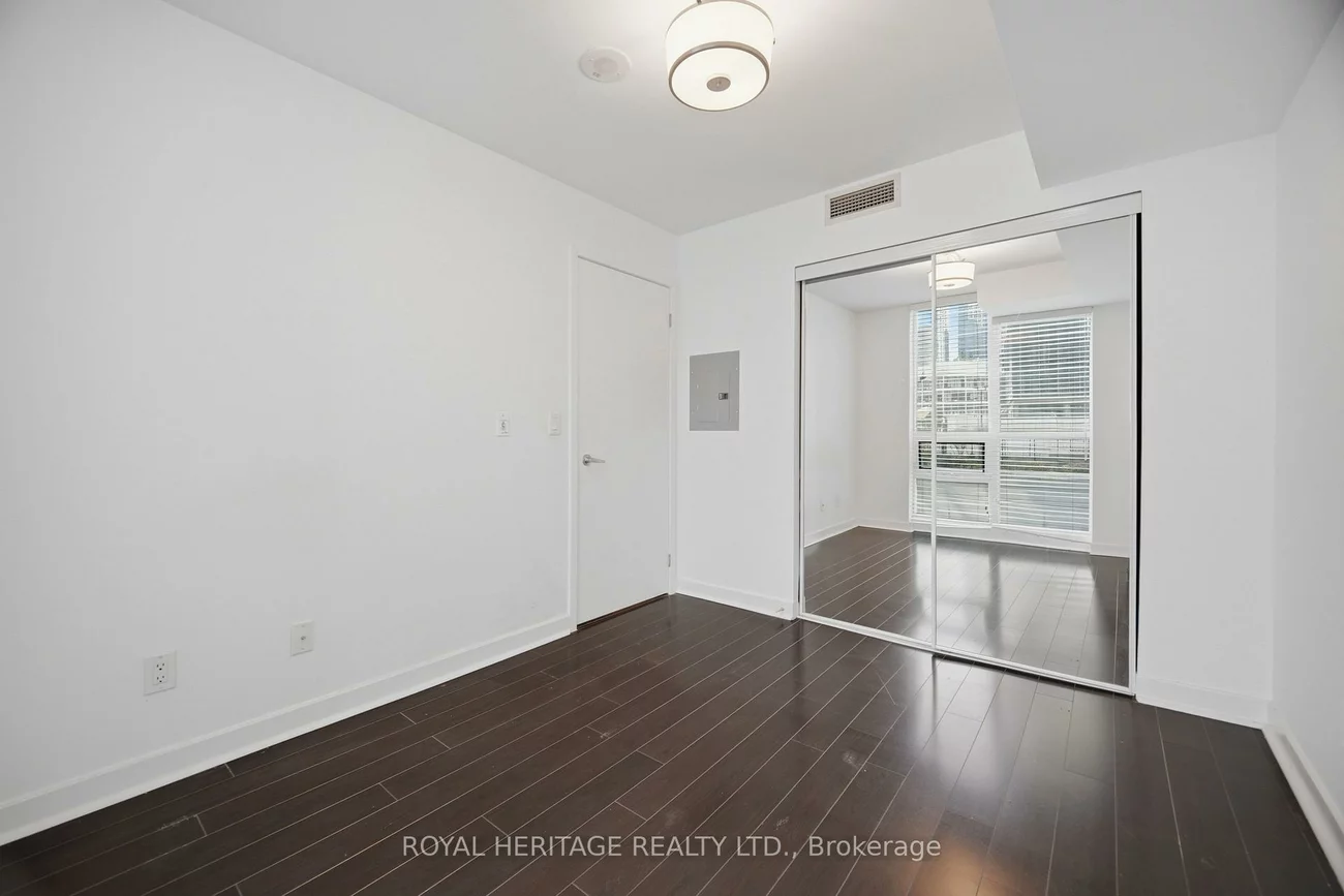 12, Yonge, Waterfront Communities C1, Toronto