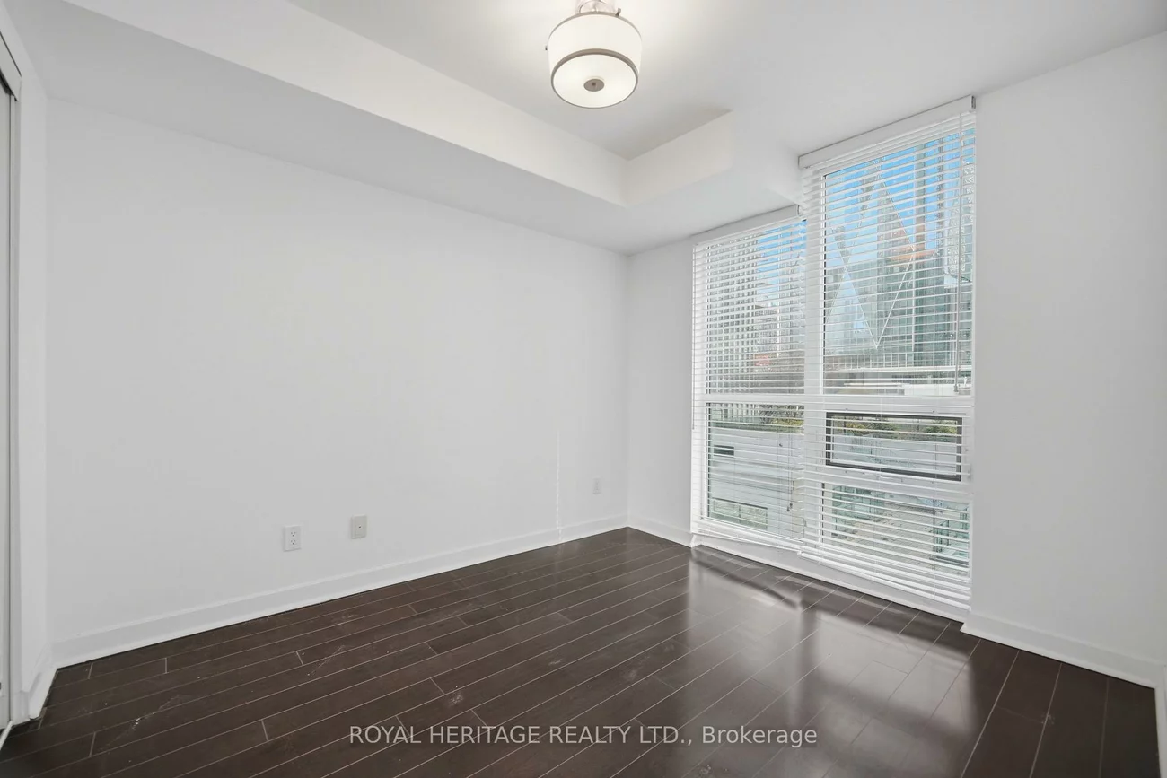 12, Yonge, Waterfront Communities C1, Toronto