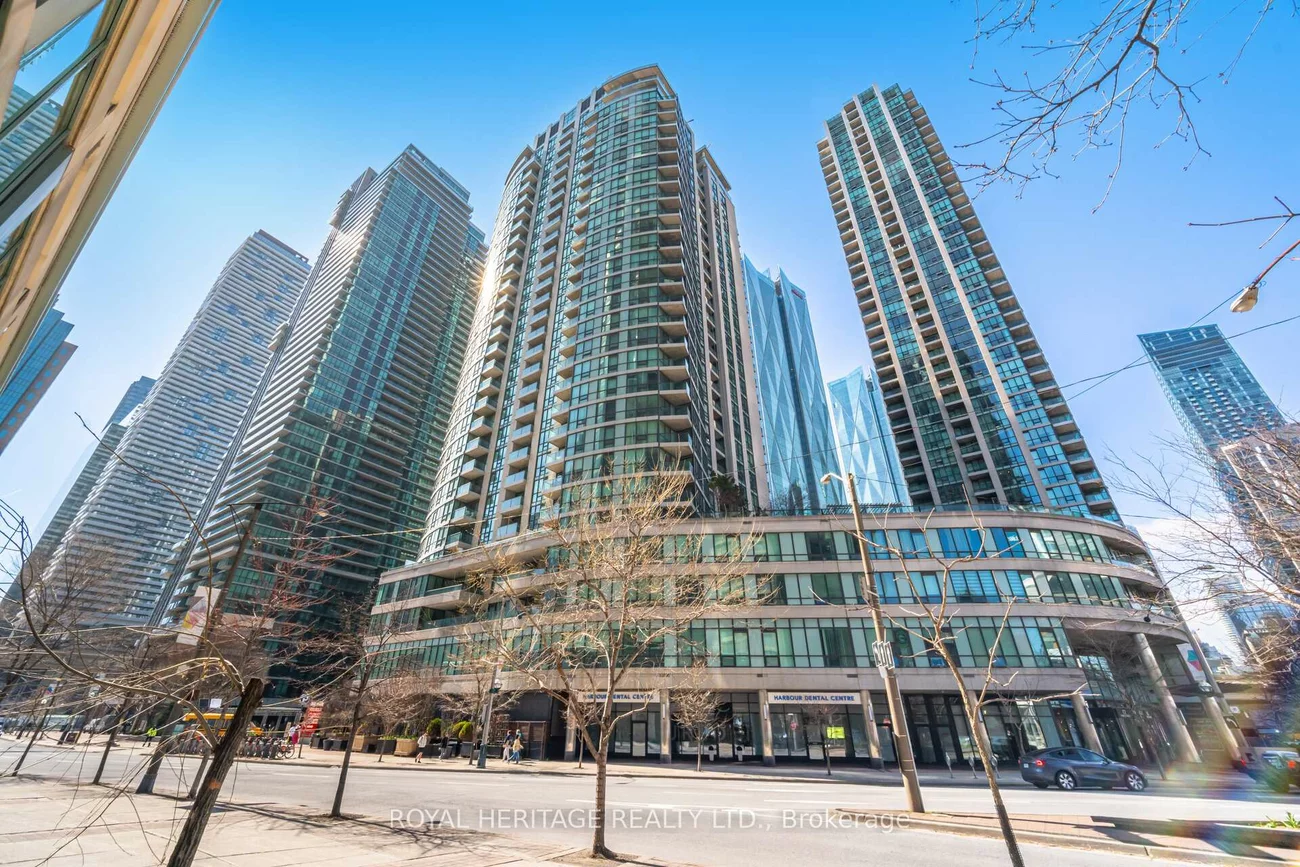 12, Yonge, Waterfront Communities C1, Toronto