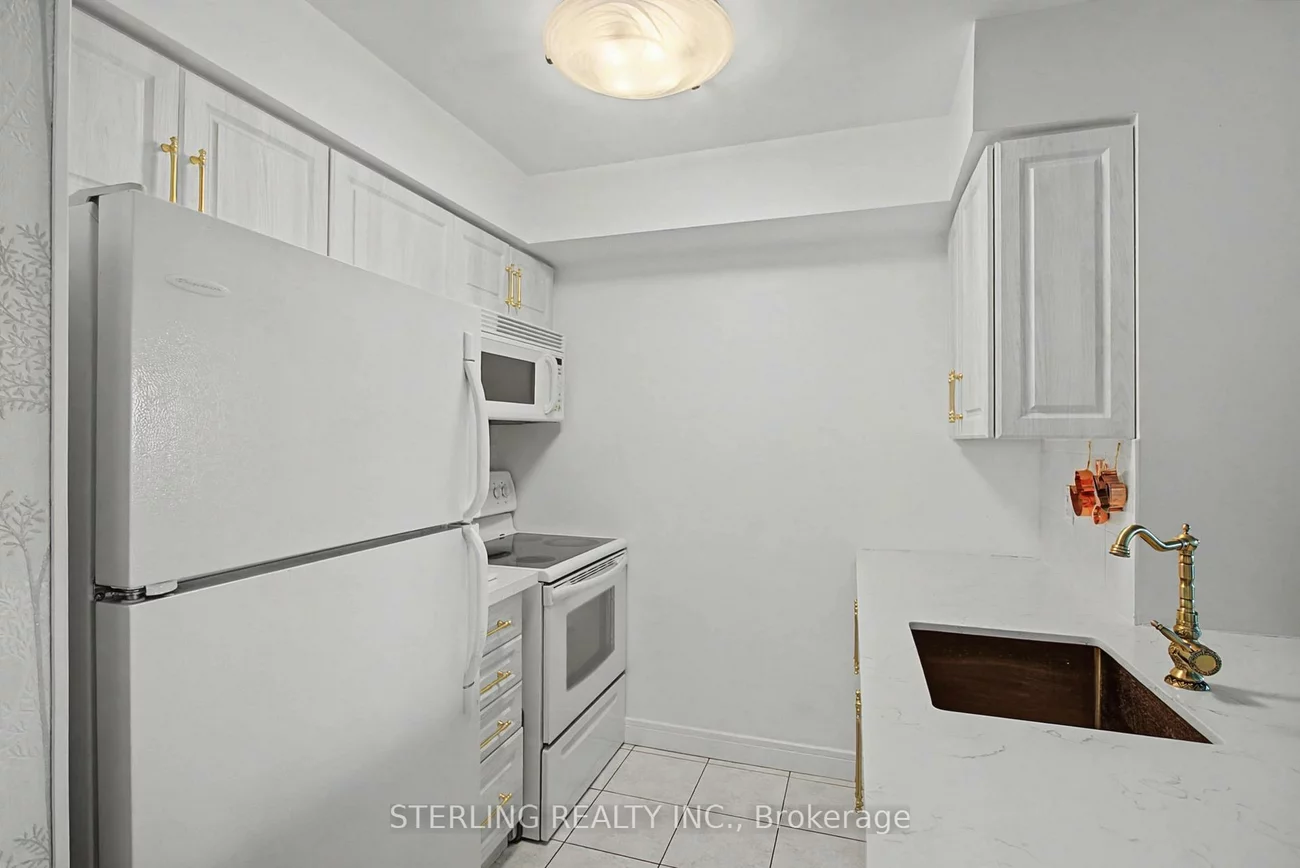 31, Bales, Willowdale East, Toronto
