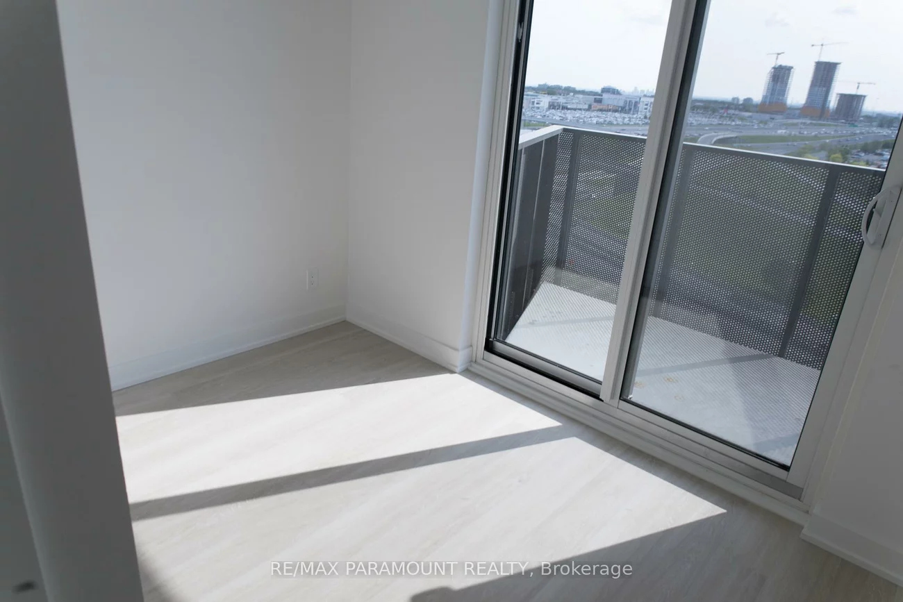 30, Tretti, Clanton Park, Toronto