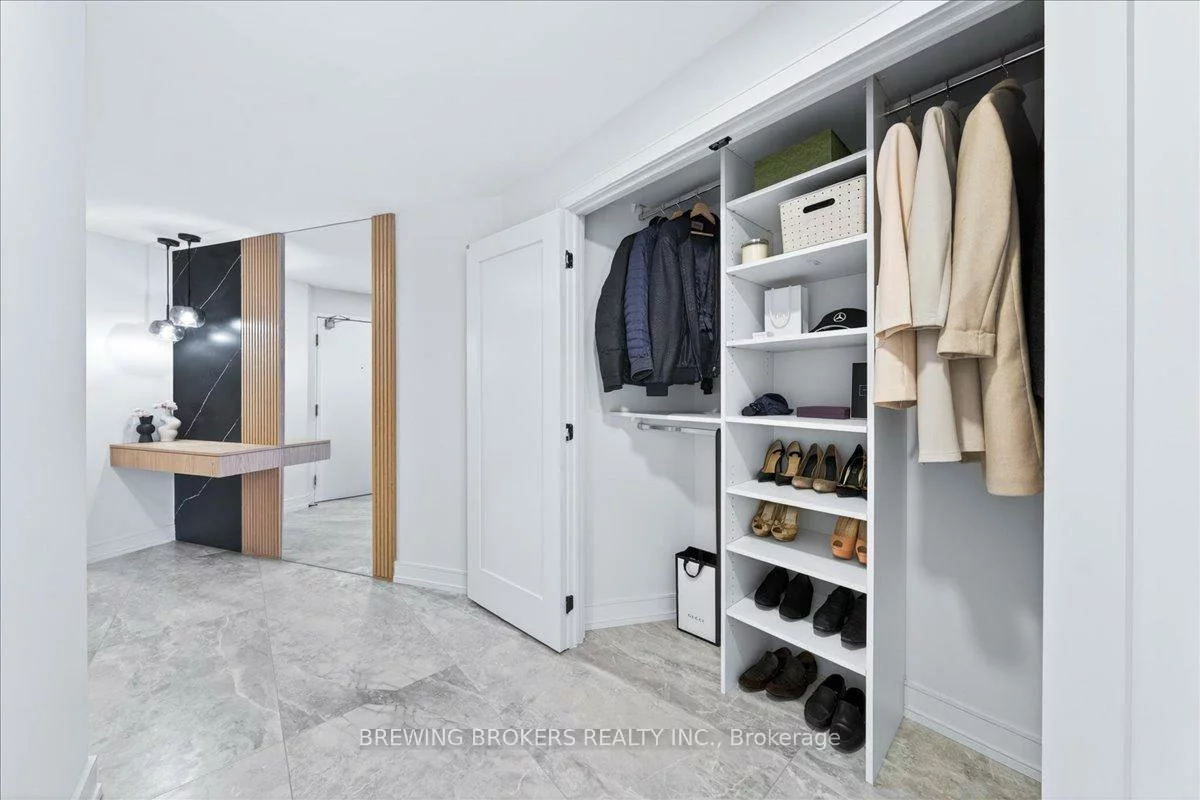 85, Skymark, Hillcrest Village, Toronto