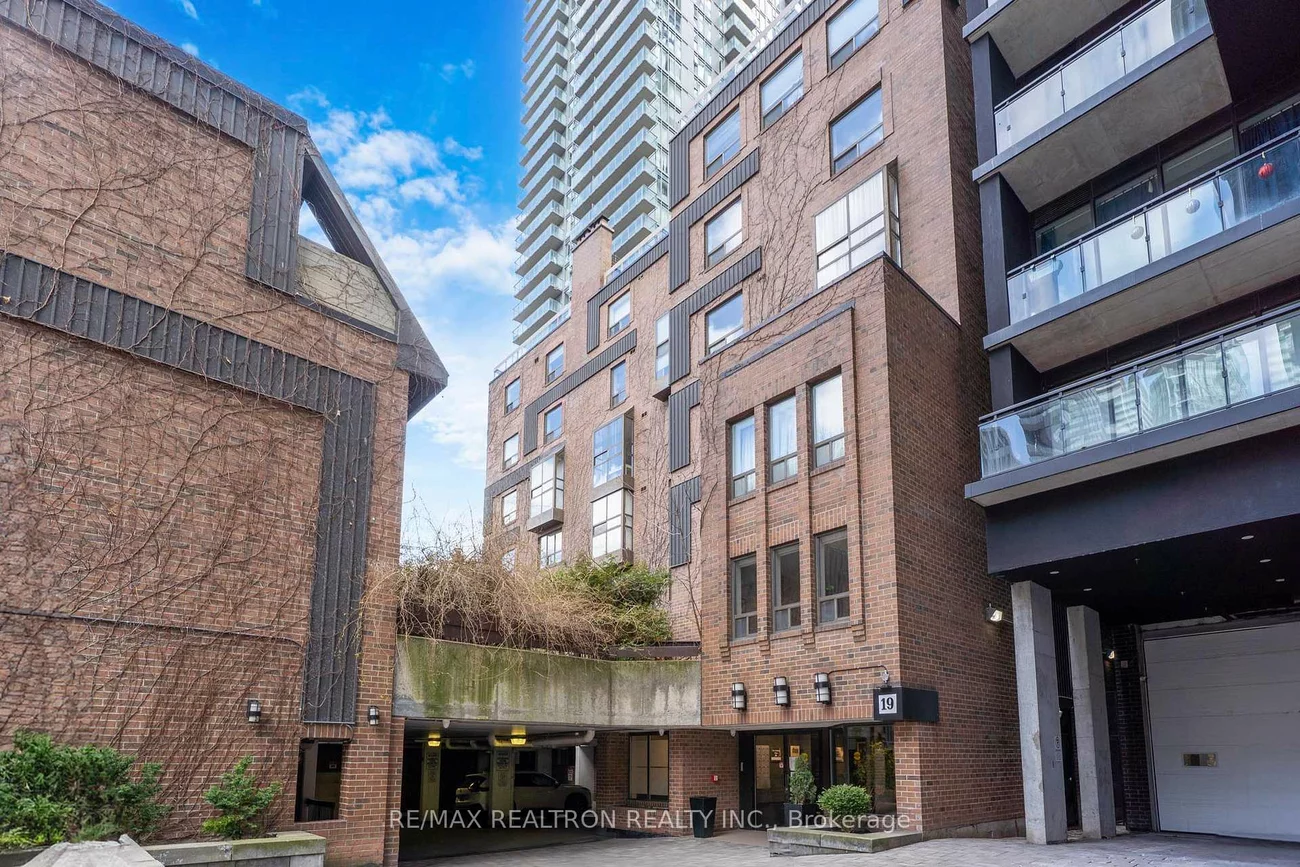 19, Dundonald, Church-Yonge Corridor, Toronto