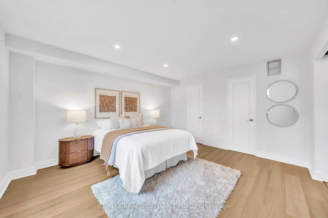 19, Dundonald, Church-Yonge Corridor, Toronto