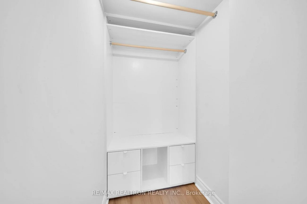 19, Dundonald, Church-Yonge Corridor, Toronto