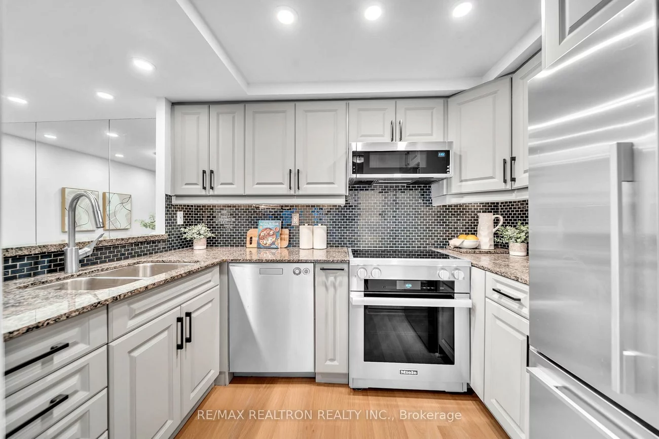 19, Dundonald, Church-Yonge Corridor, Toronto