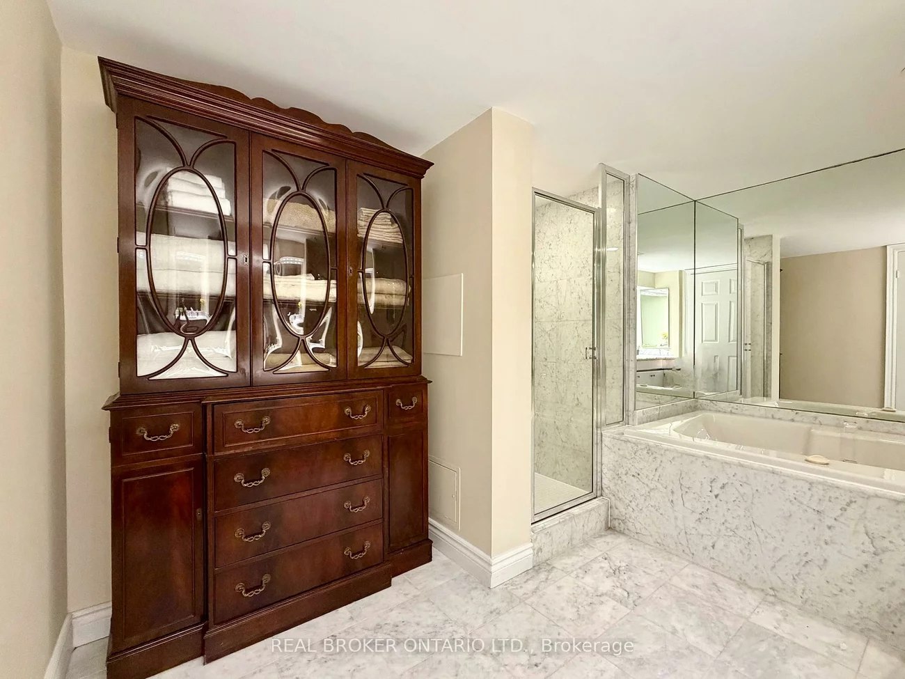 130, Carlton, Cabbagetown-South St. James Town, Toronto