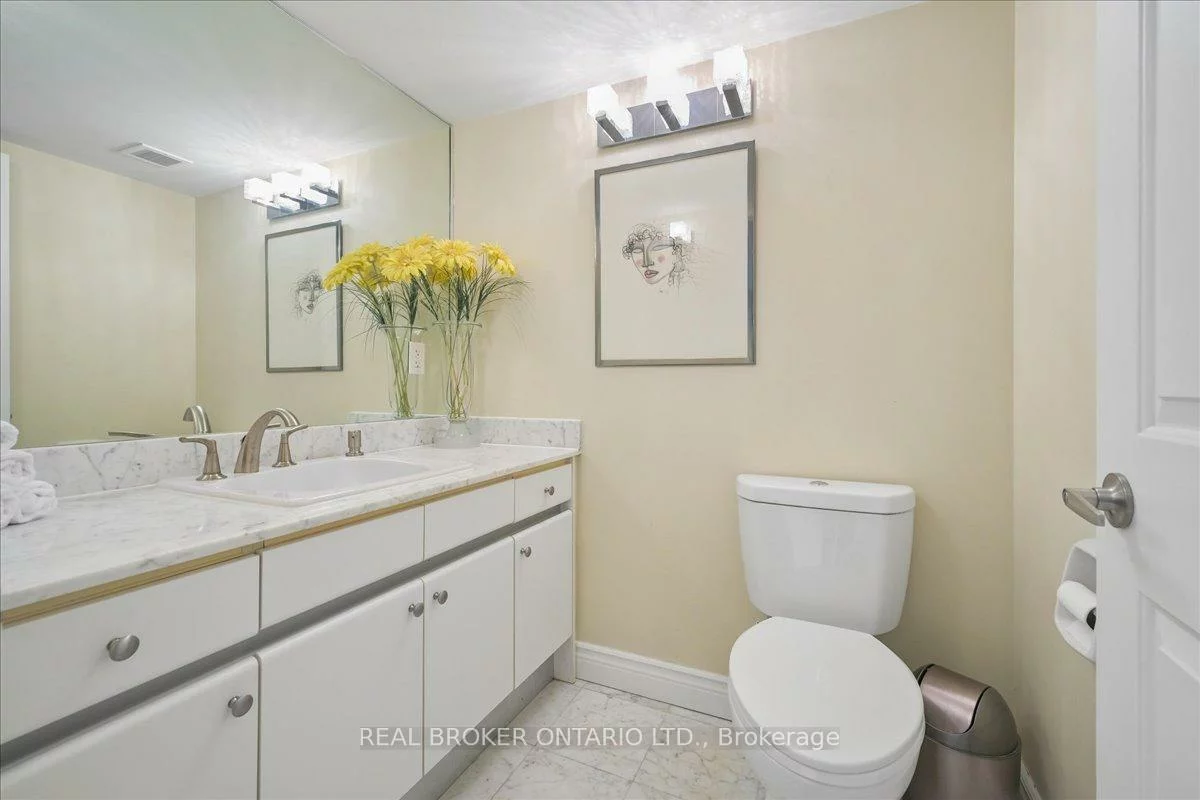 130, Carlton, Cabbagetown-South St. James Town, Toronto