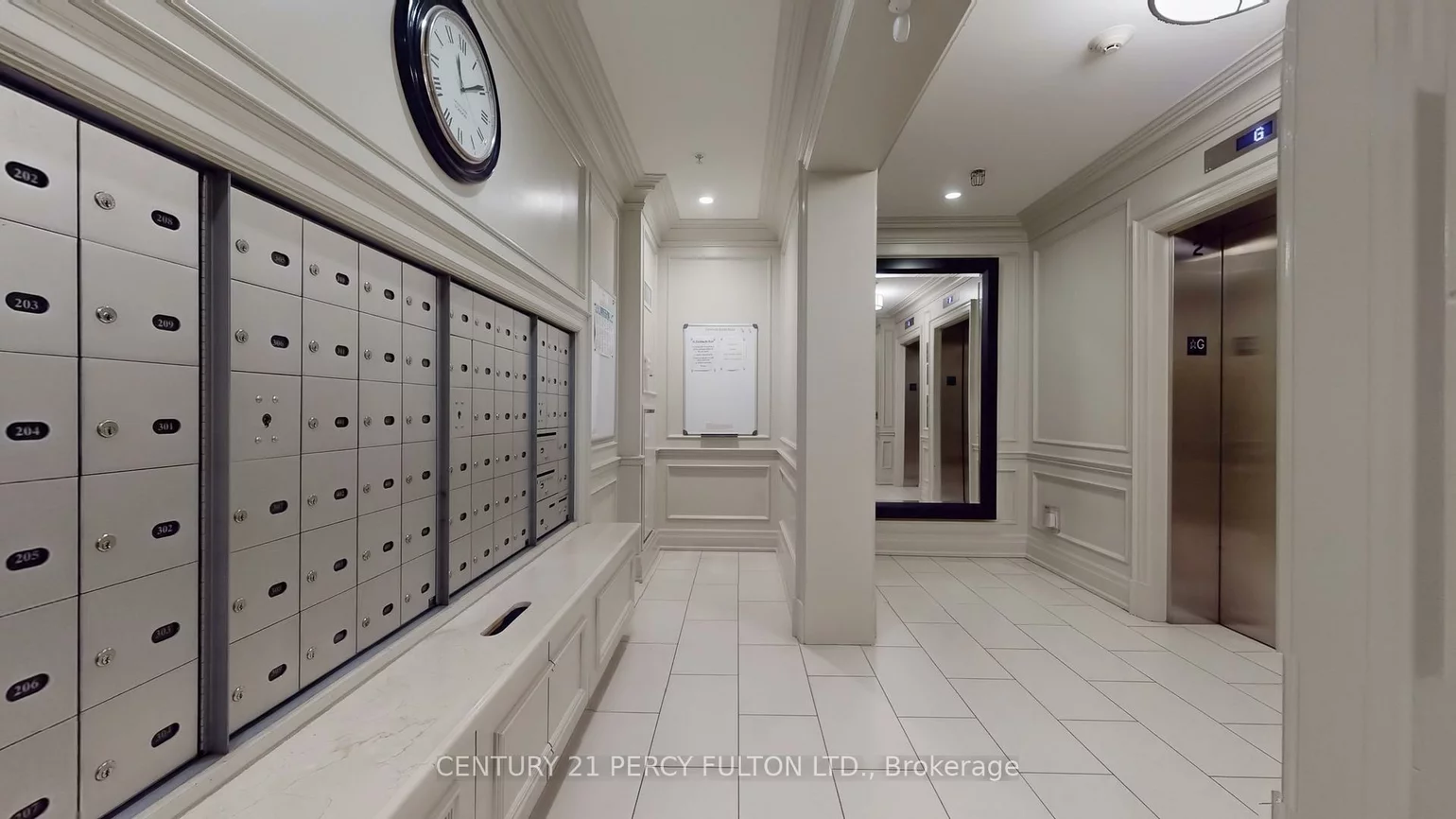 23, Rean, Bayview Village, Toronto