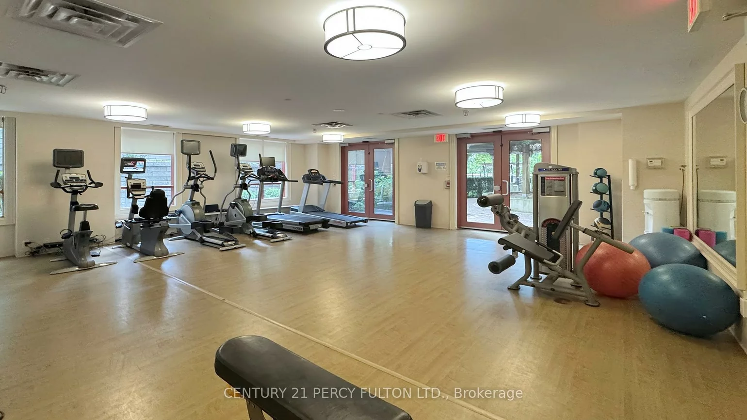 23, Rean, Bayview Village, Toronto