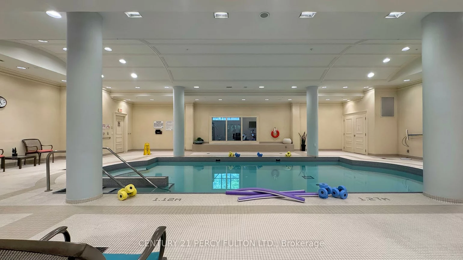 23, Rean, Bayview Village, Toronto