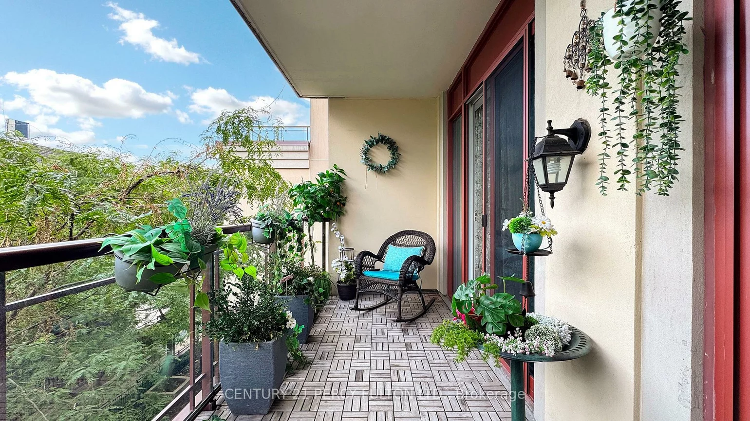 23, Rean, Bayview Village, Toronto