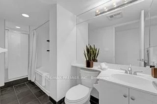 210, Victoria, Church-Yonge Corridor, Toronto