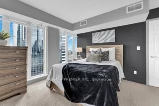 210, Victoria, Church-Yonge Corridor, Toronto