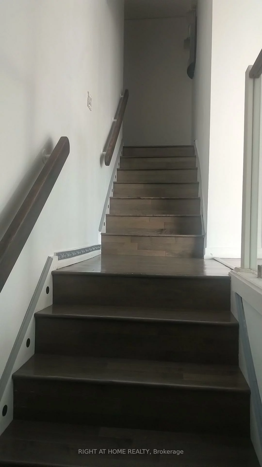 33, Harbour, Waterfront Communities C1, Toronto