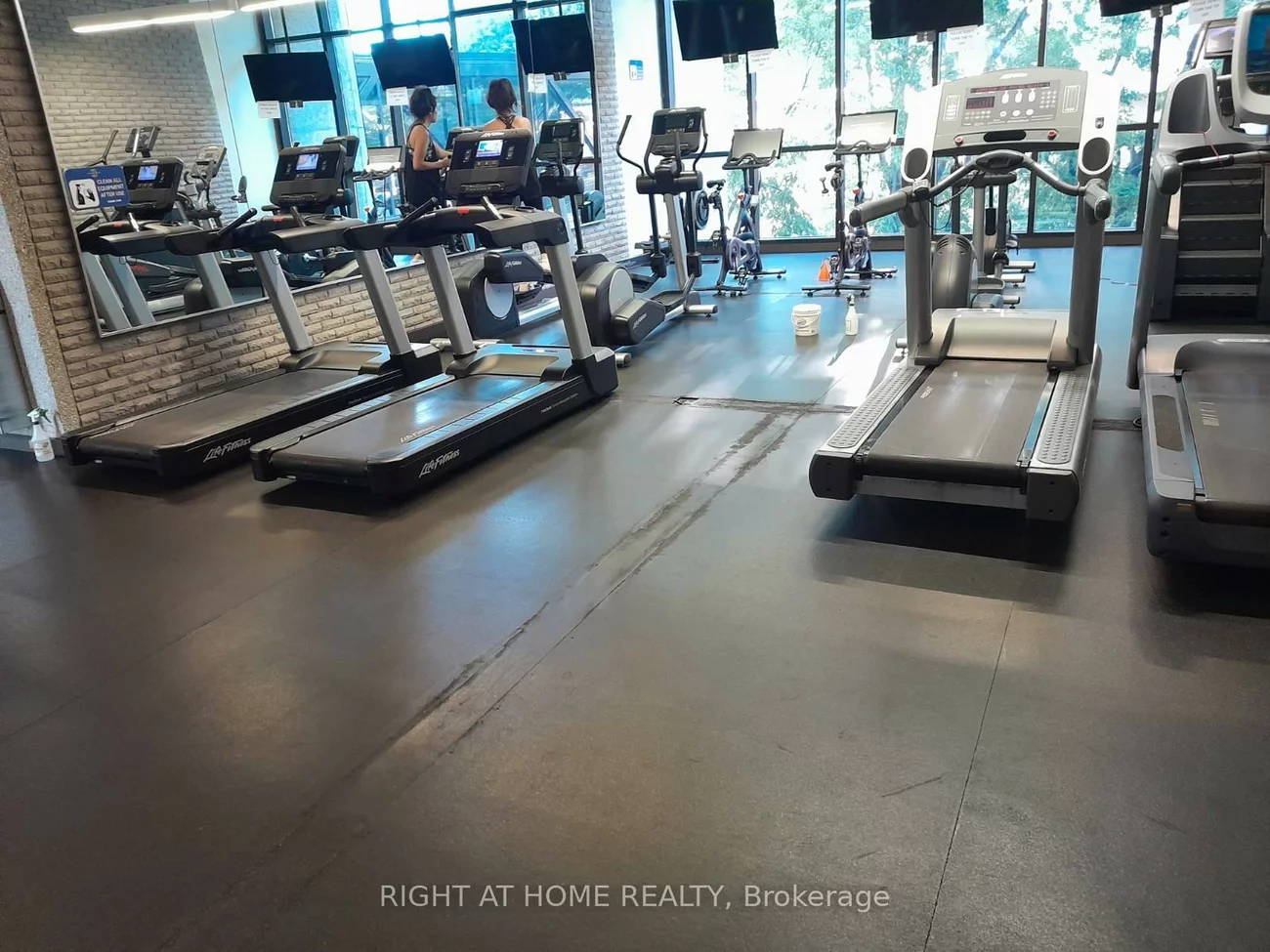 33, Harbour, Waterfront Communities C1, Toronto