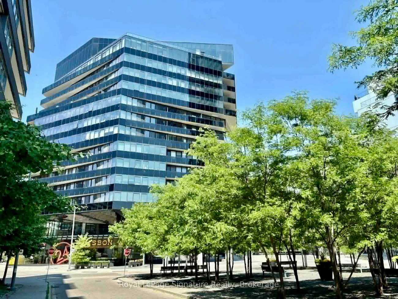 21, Lawren Harris, Waterfront Communities C8, Toronto