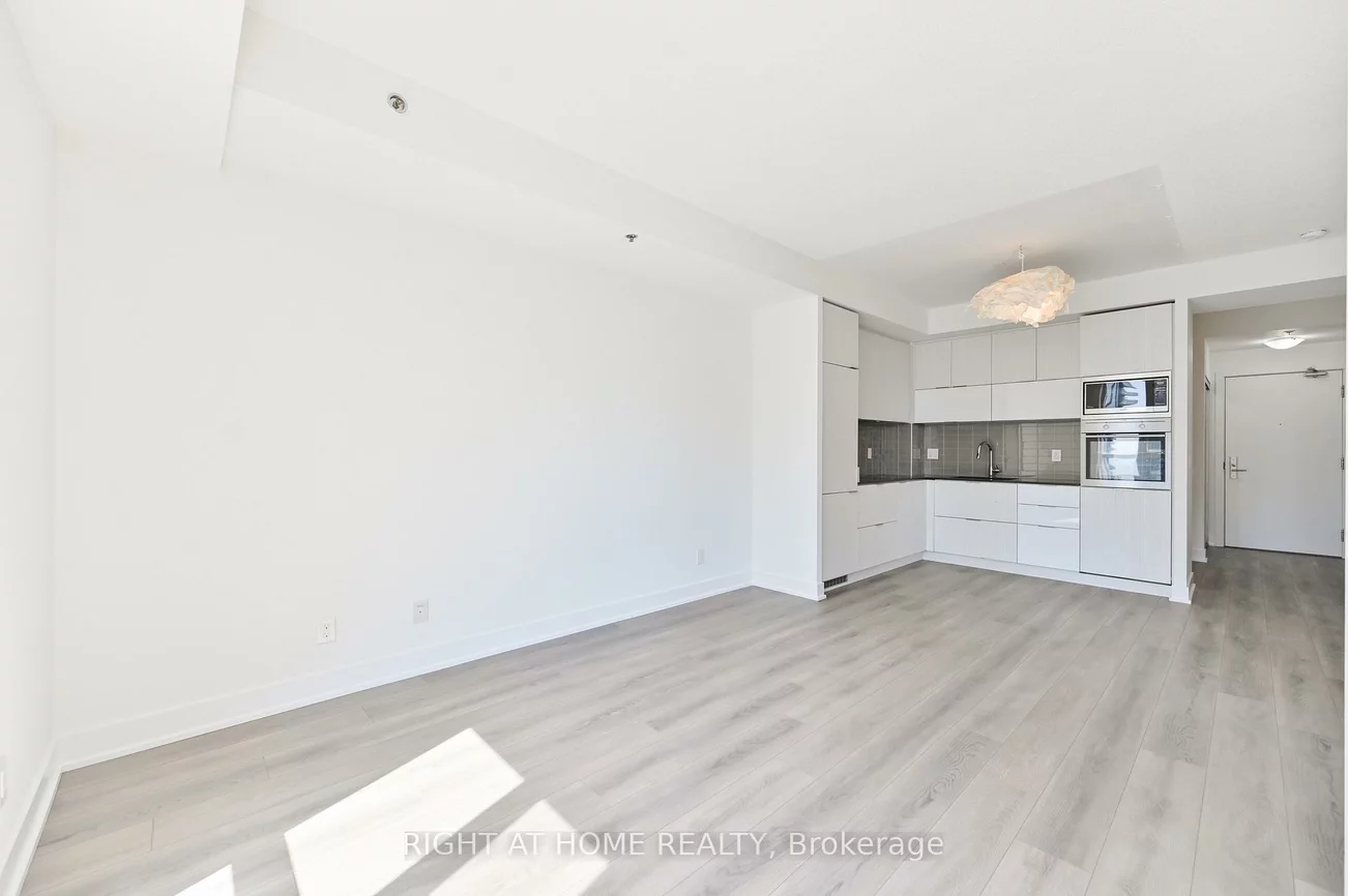 318, Richmond, Waterfront Communities C1, Toronto