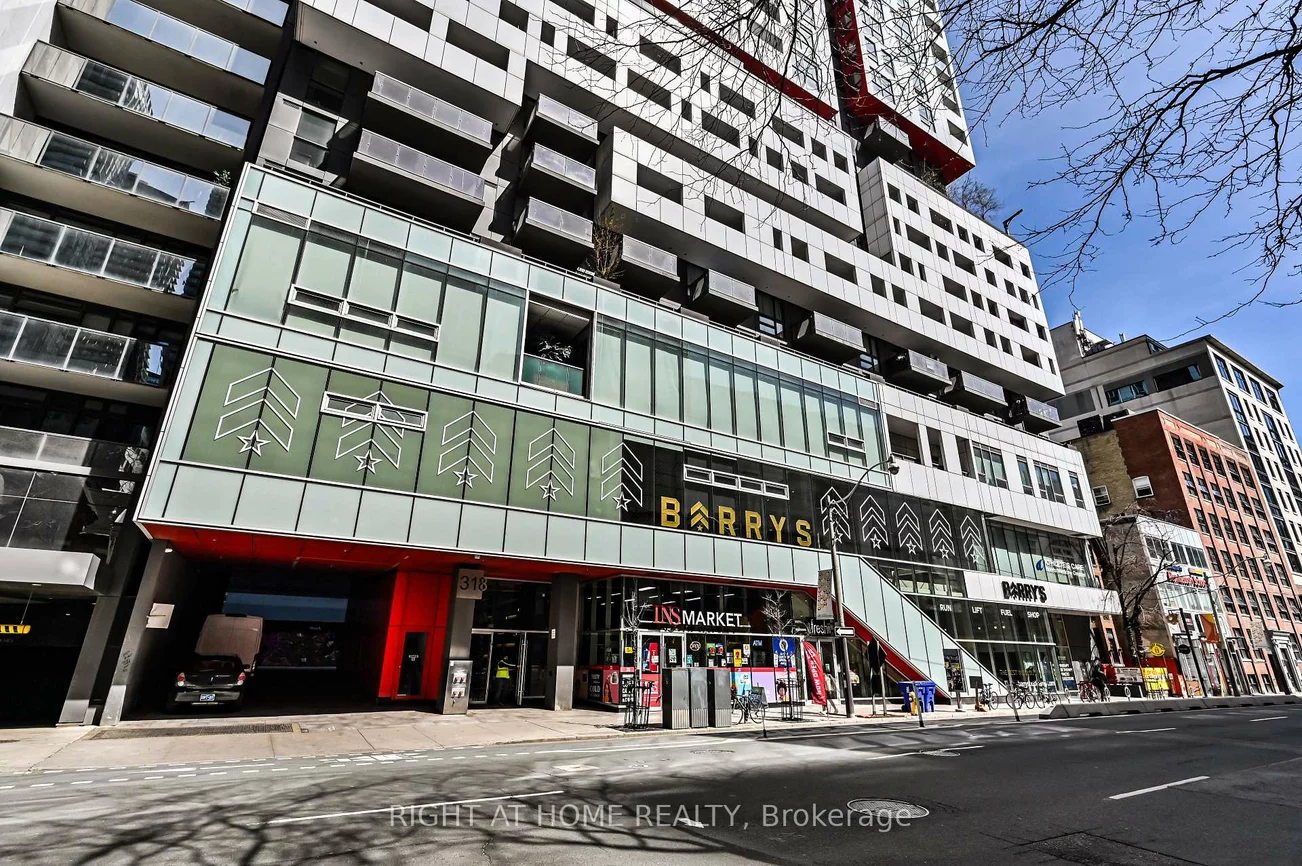 318, Richmond, Waterfront Communities C1, Toronto