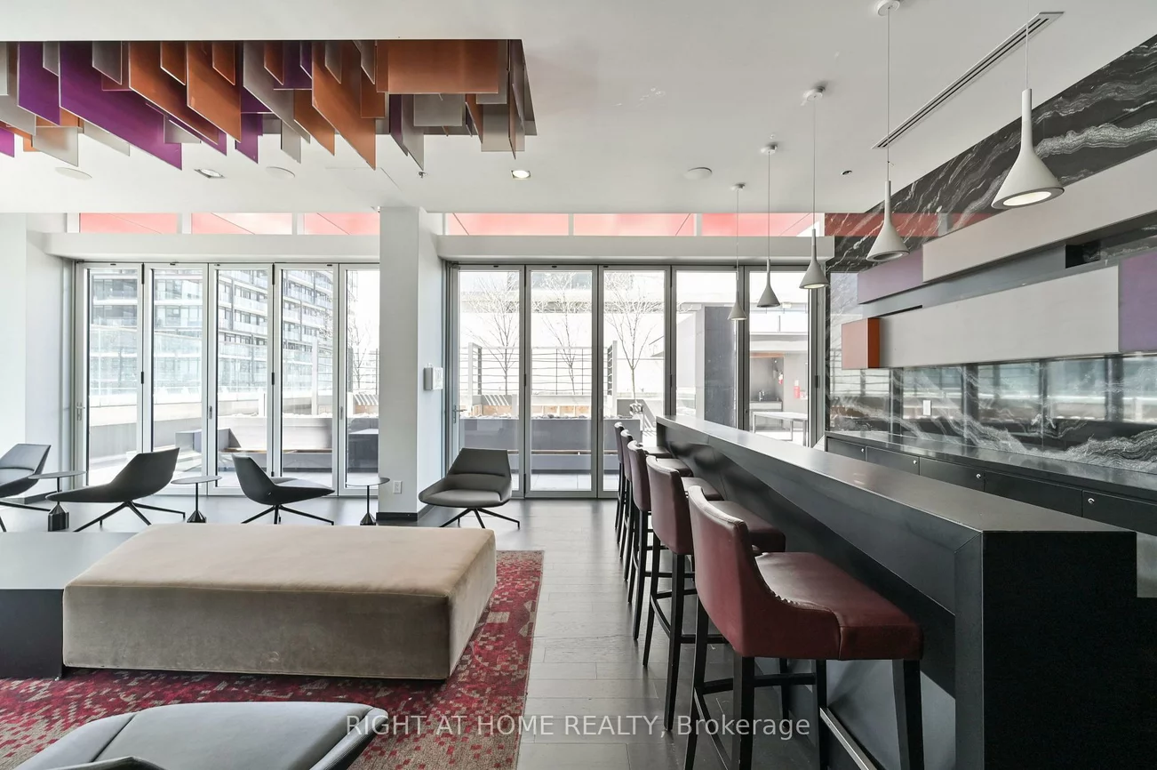 318, Richmond, Waterfront Communities C1, Toronto