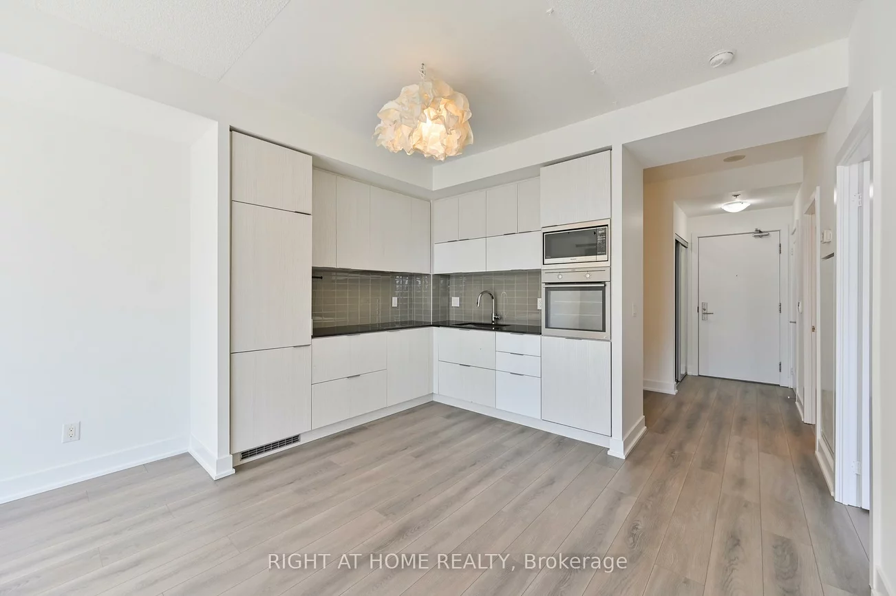 318, Richmond, Waterfront Communities C1, Toronto