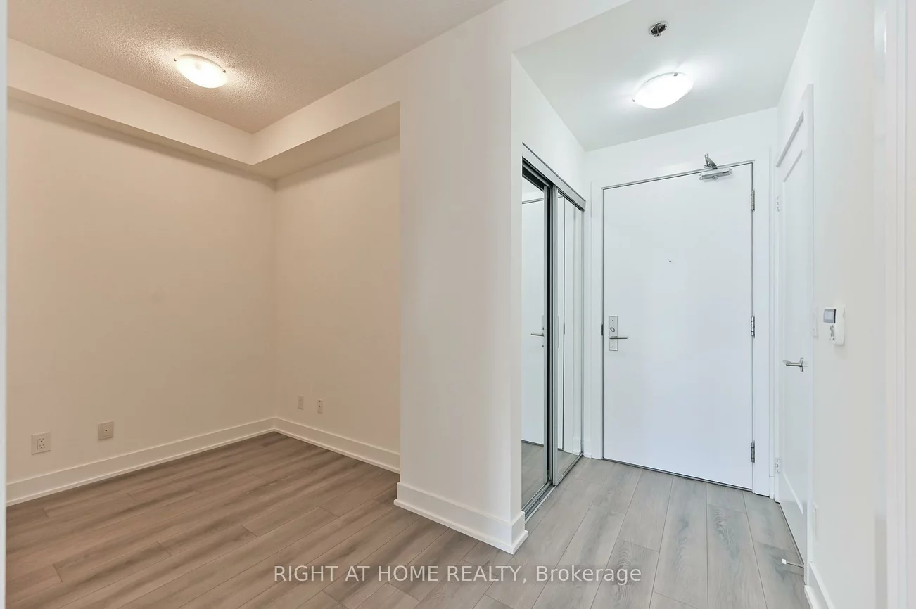 318, Richmond, Waterfront Communities C1, Toronto