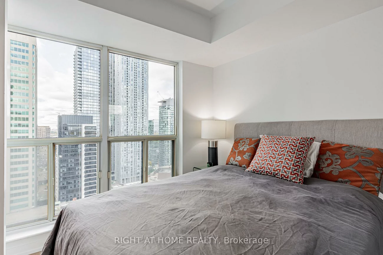 8, Park, Annex, Toronto