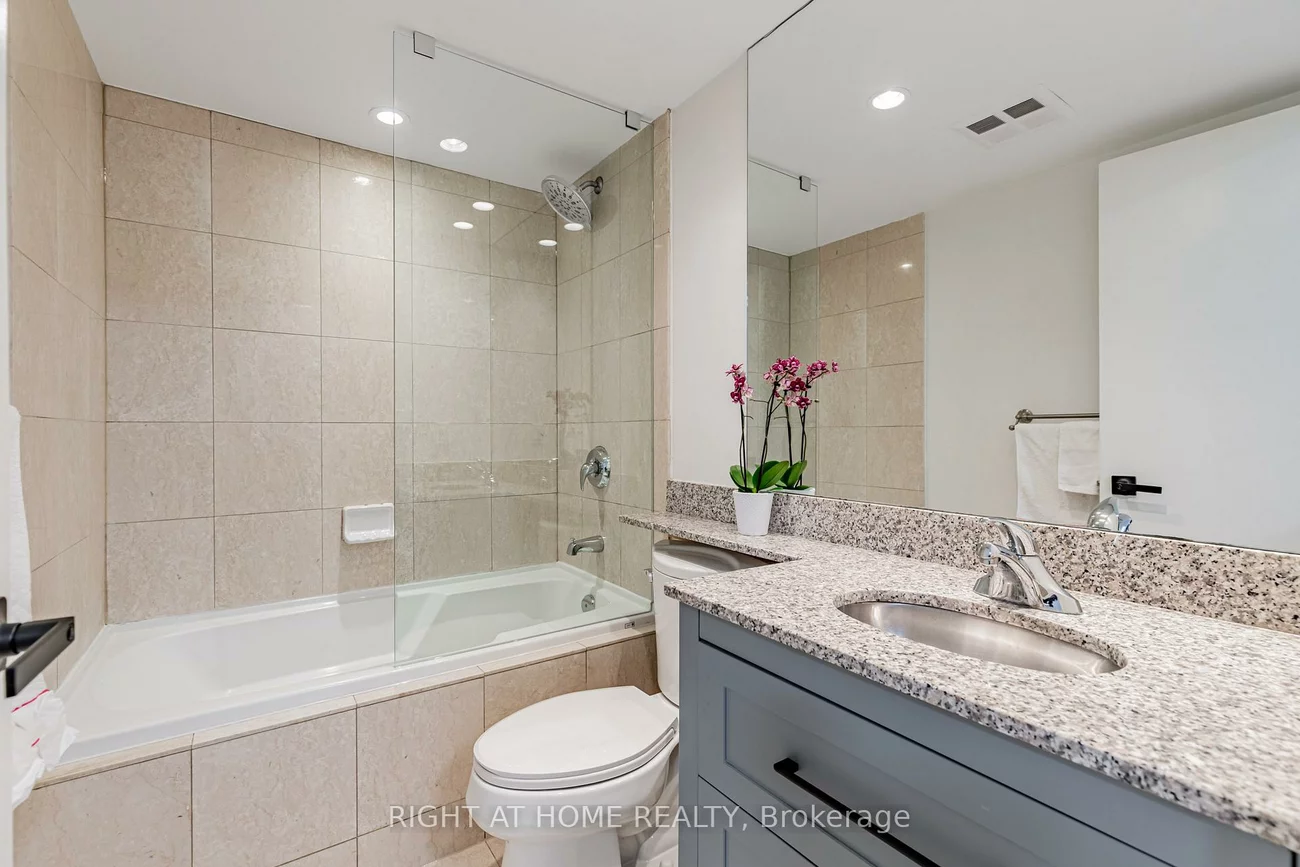 8, Park, Annex, Toronto