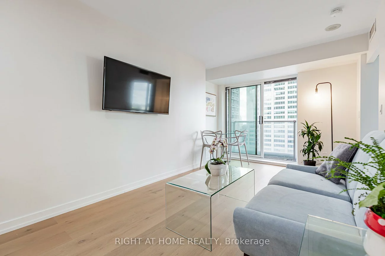 8, Park, Annex, Toronto