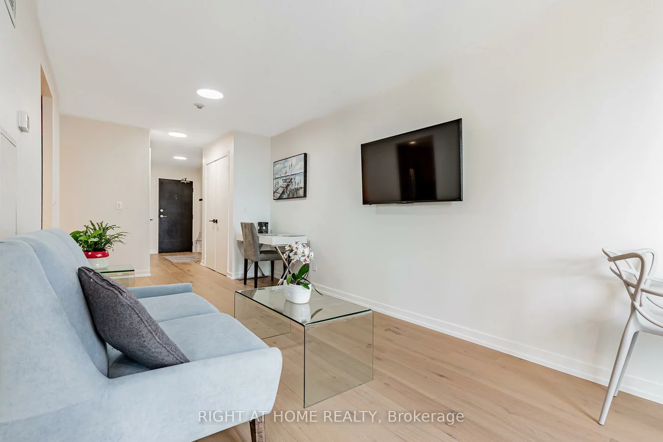 8, Park, Annex, Toronto