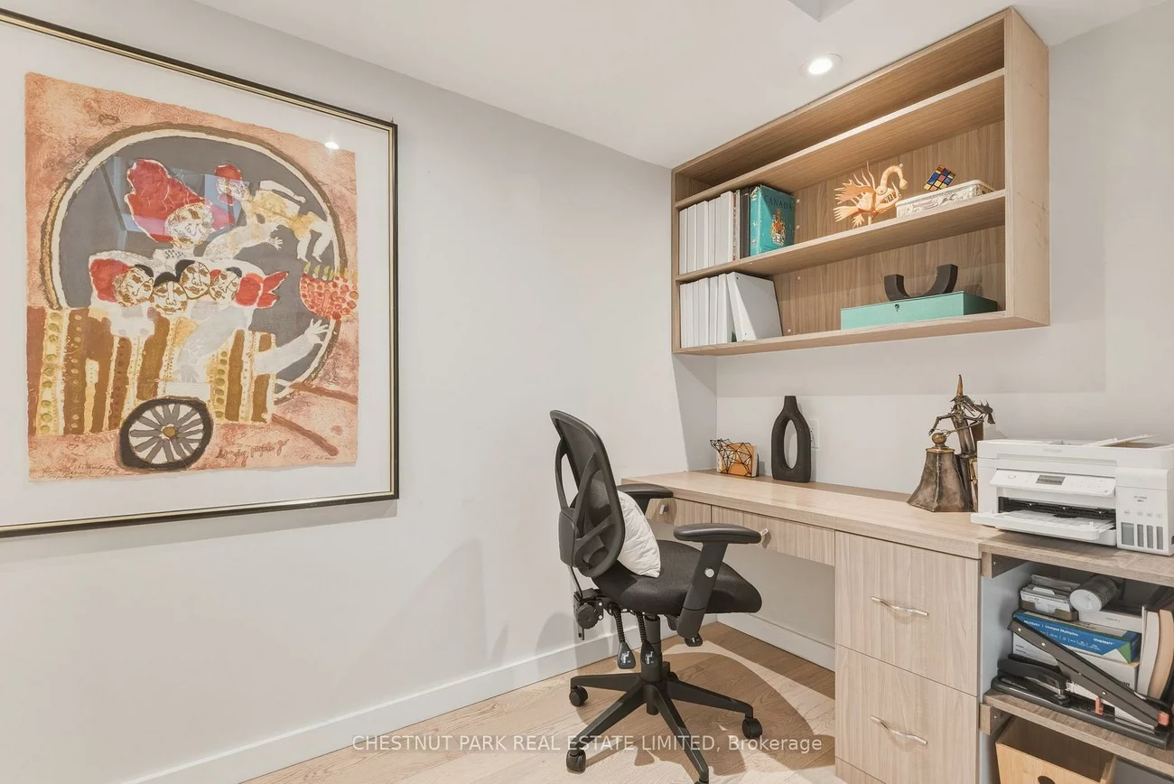 40, Oaklands, Yonge-St. Clair, Toronto