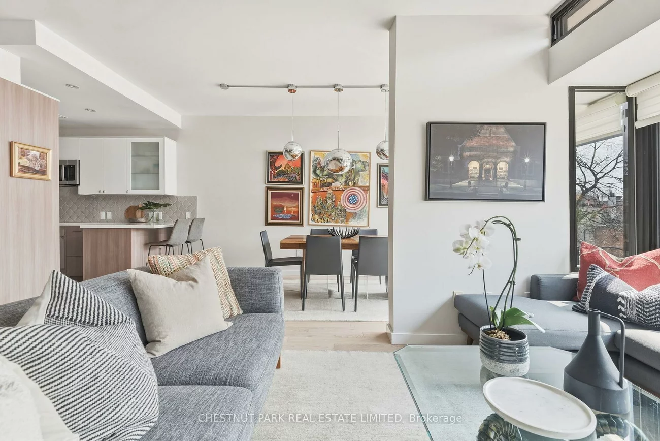 40, Oaklands, Yonge-St. Clair, Toronto