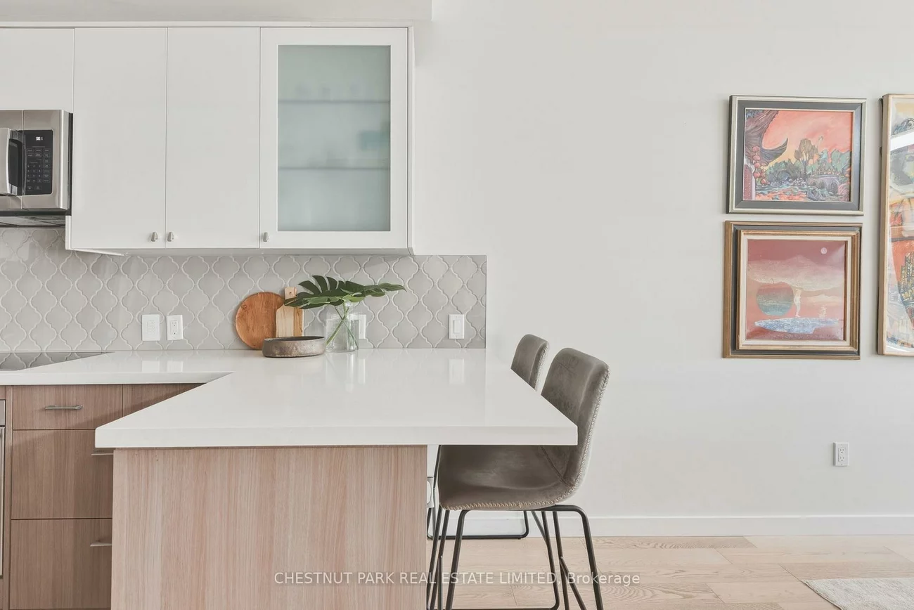 40, Oaklands, Yonge-St. Clair, Toronto