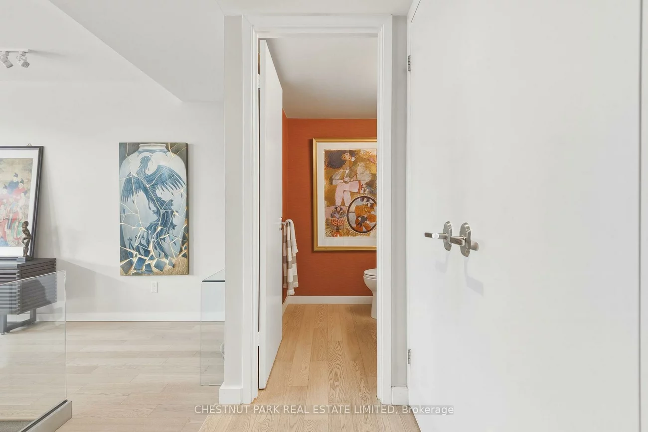 40, Oaklands, Yonge-St. Clair, Toronto