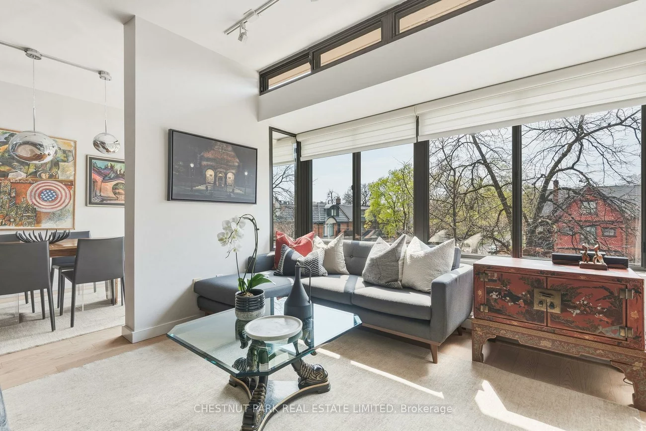 40, Oaklands, Yonge-St. Clair, Toronto