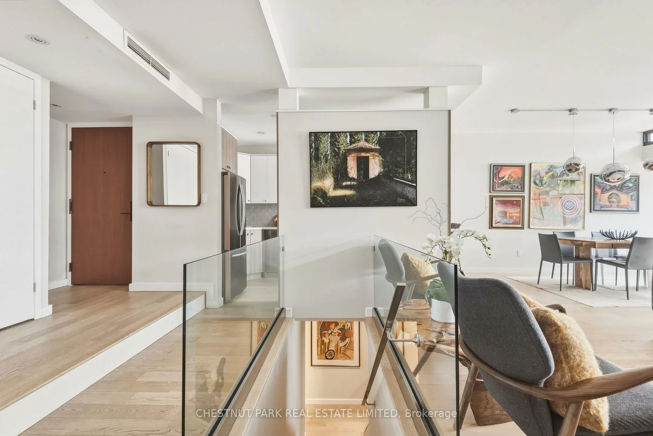 40, Oaklands, Yonge-St. Clair, Toronto