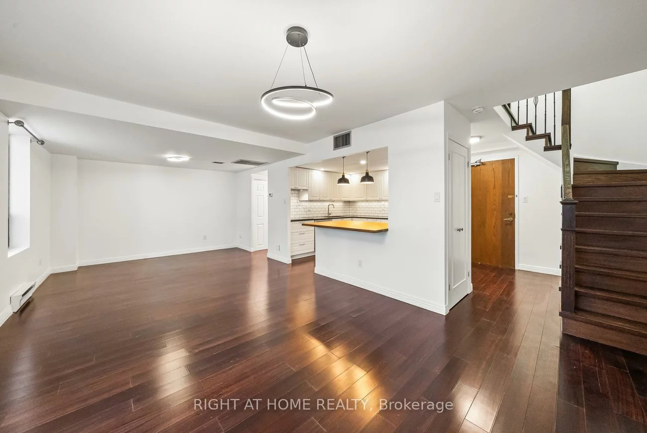 19, Dundonald, Church-Yonge Corridor, Toronto