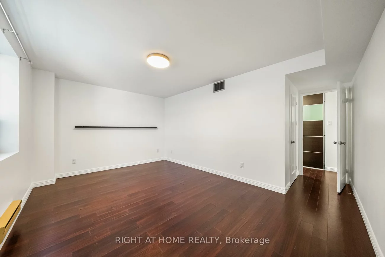 19, Dundonald, Church-Yonge Corridor, Toronto