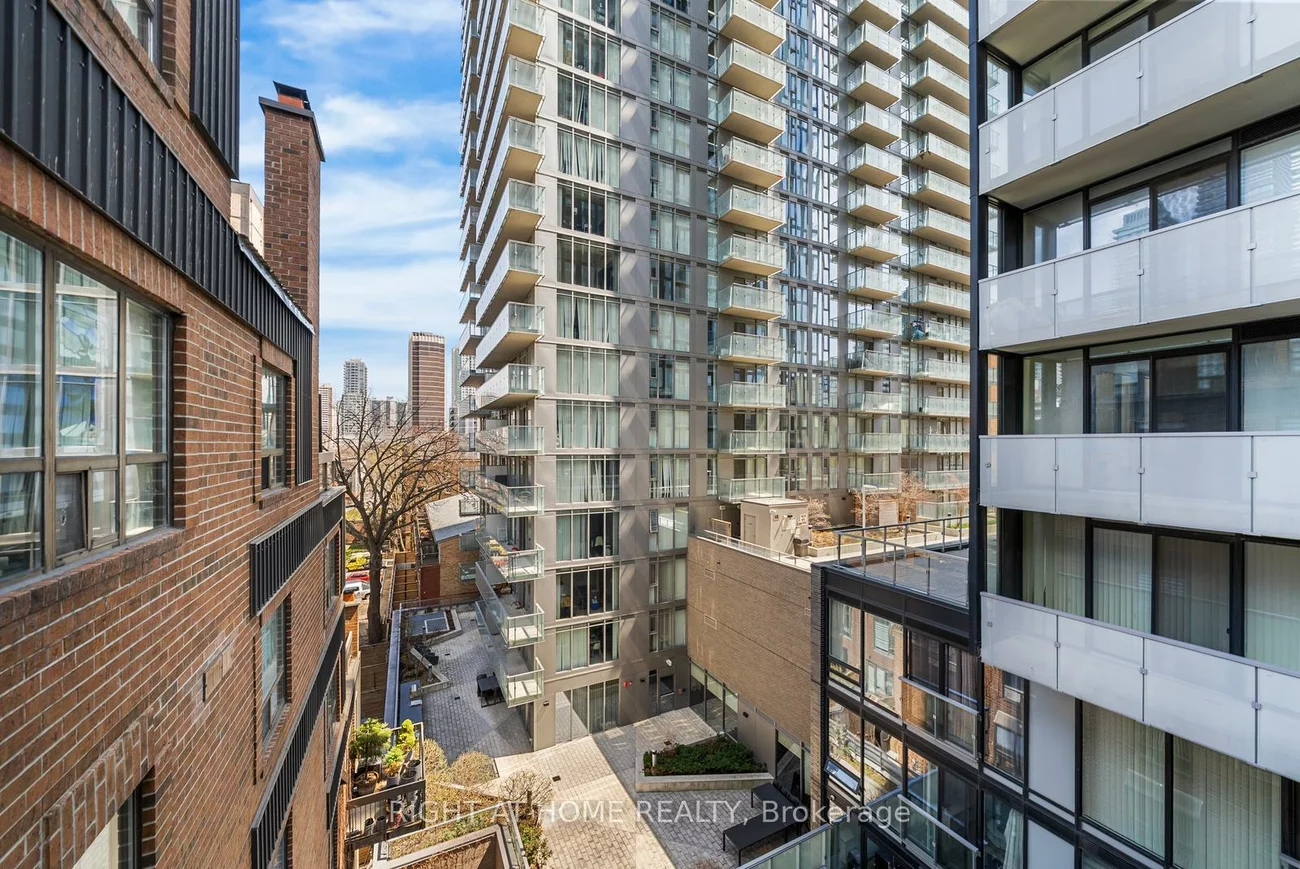 19, Dundonald, Church-Yonge Corridor, Toronto