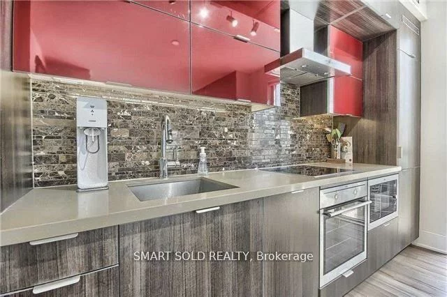 300, Front, Waterfront Communities C1, Toronto